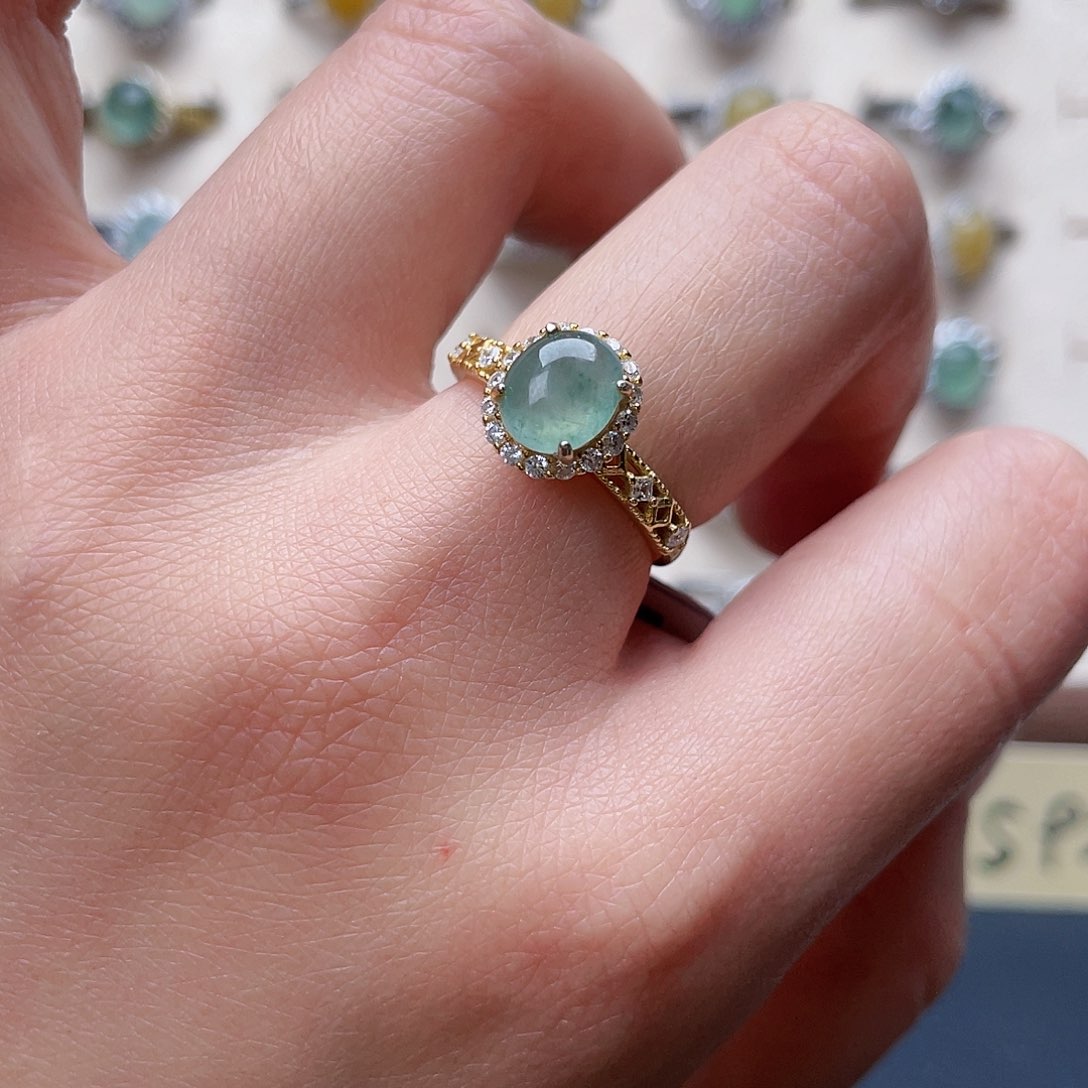 翡翠戒指未镶嵌戒指