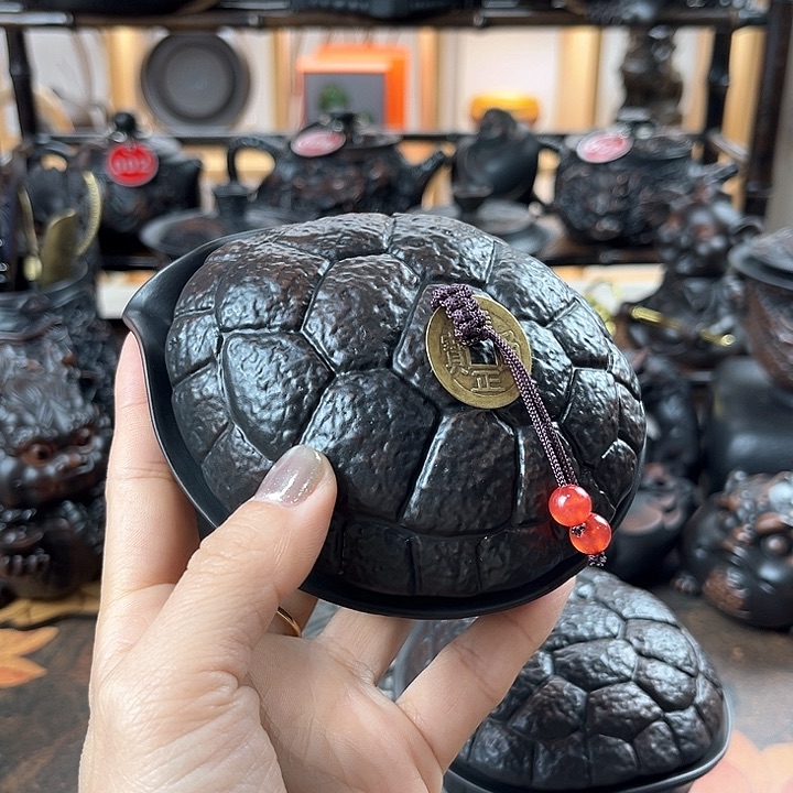 壶云南建水紫陶壶