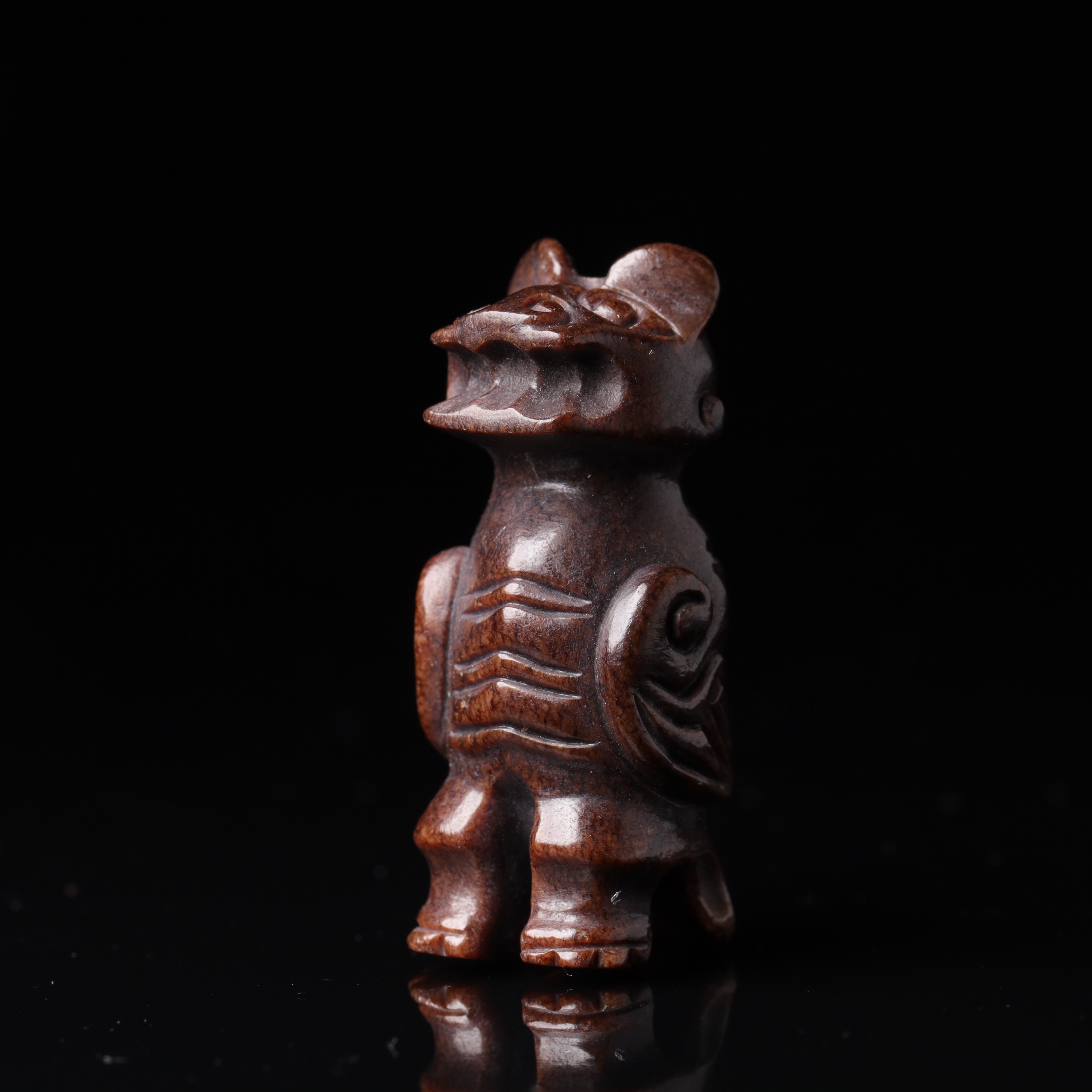 1609明代和田玉玉虎花件2222