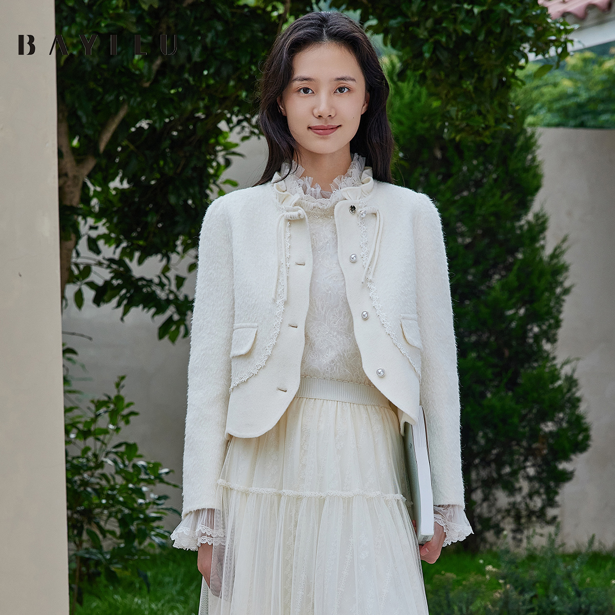 【艾美甄选】芭依璐冬季新款短外套88D8037（颜色不同面料）