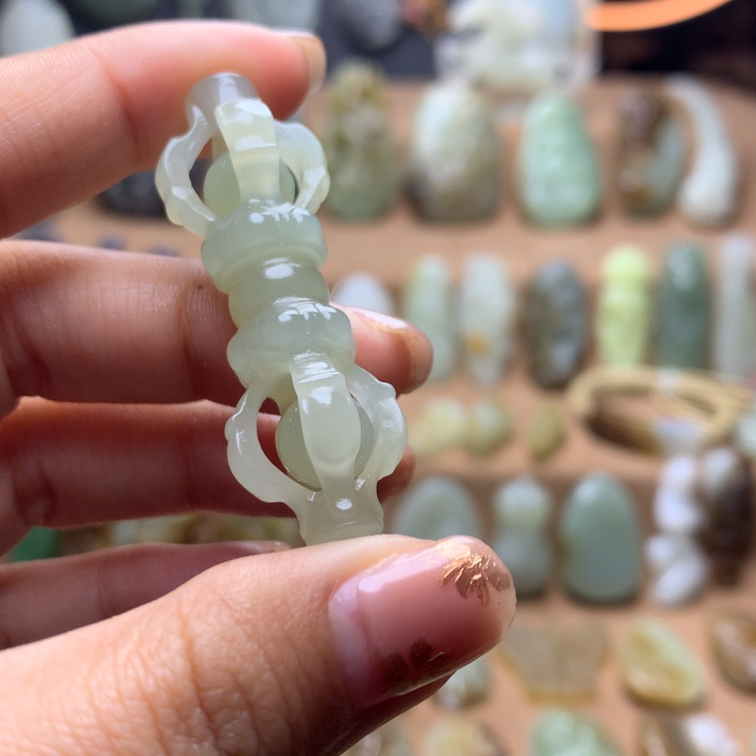 和田玉挂件未镶嵌