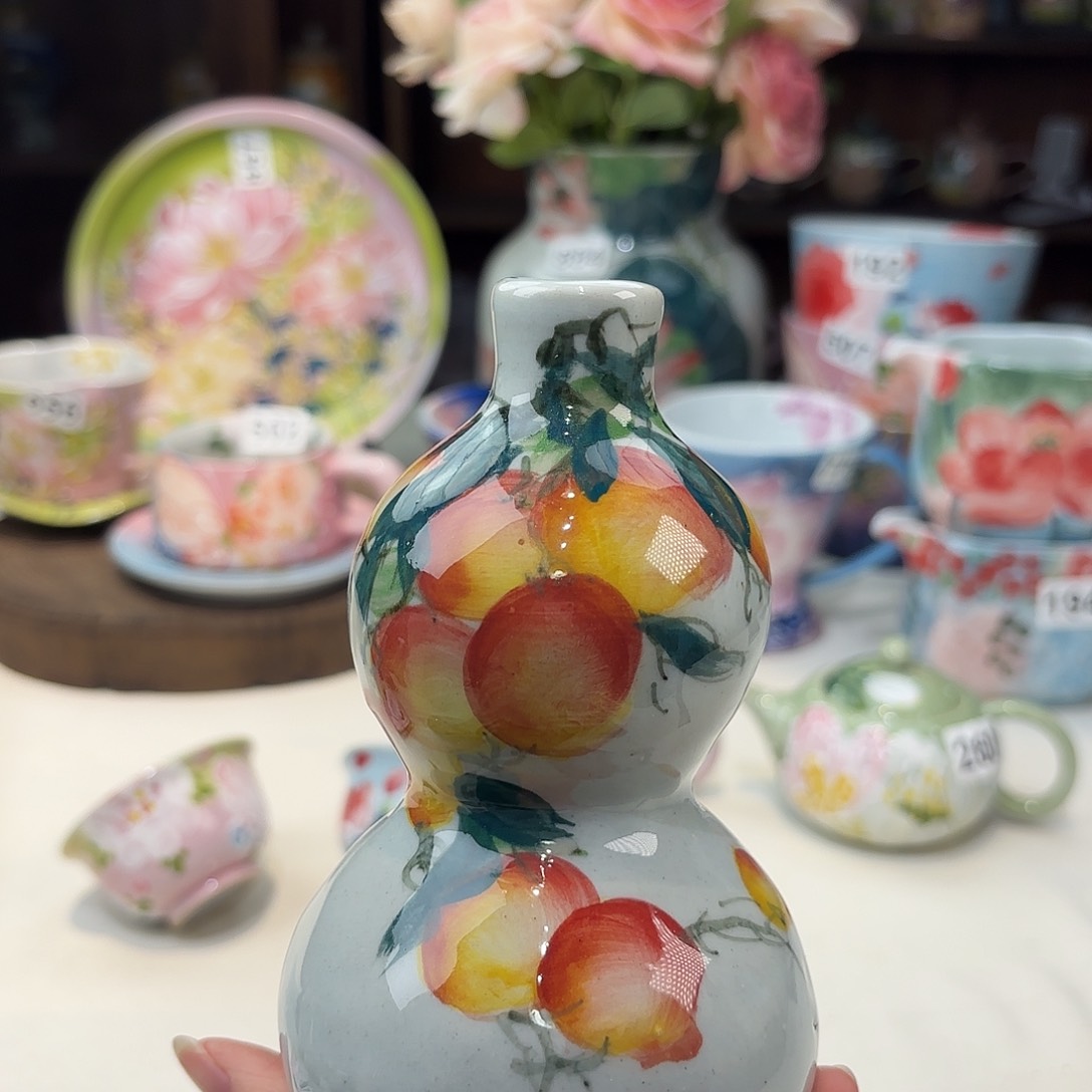 瓷片兔兔好可爱呀打