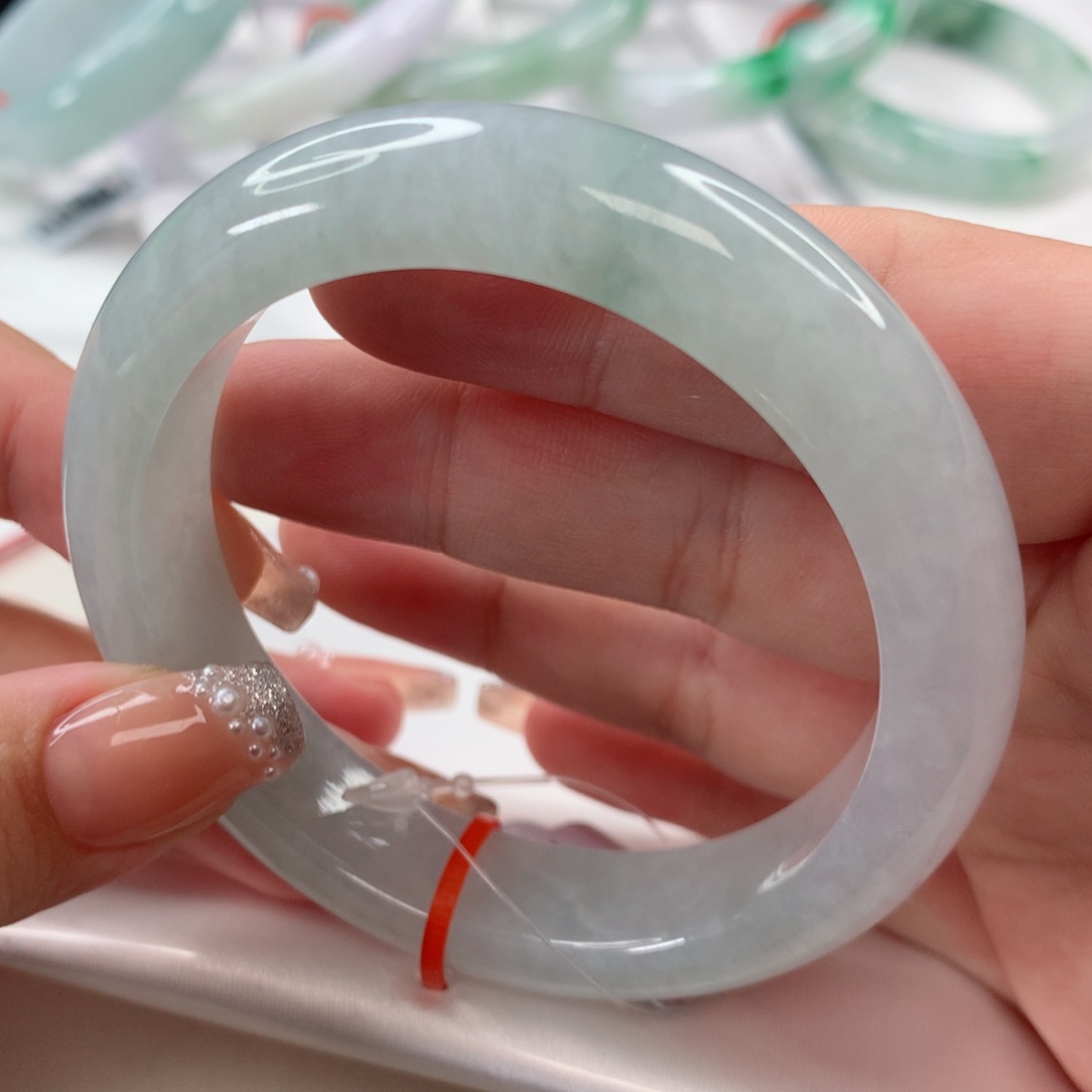 翡翠手镯未镶嵌55.8圈口