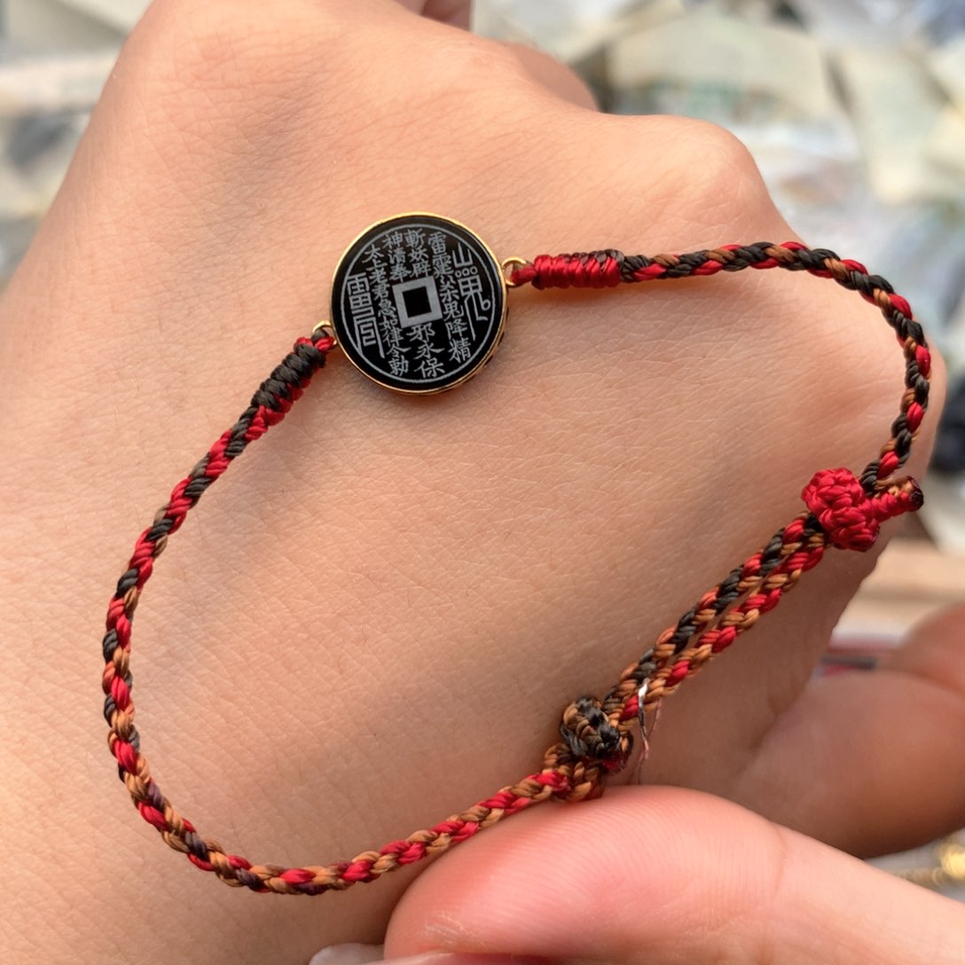 18K金镶嵌挂件翡翠