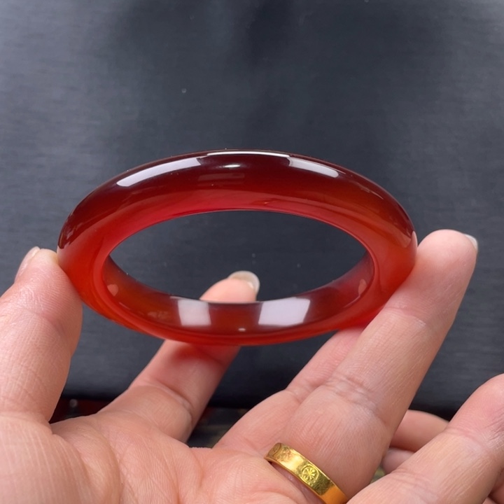 玛瑙/玉髓未镶嵌手镯57.8