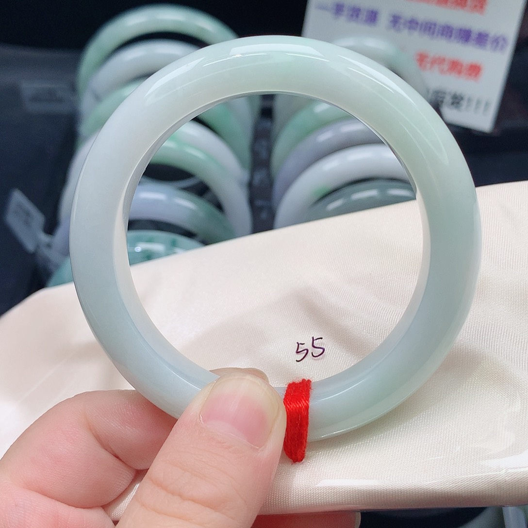翡翠未镶嵌手镯265