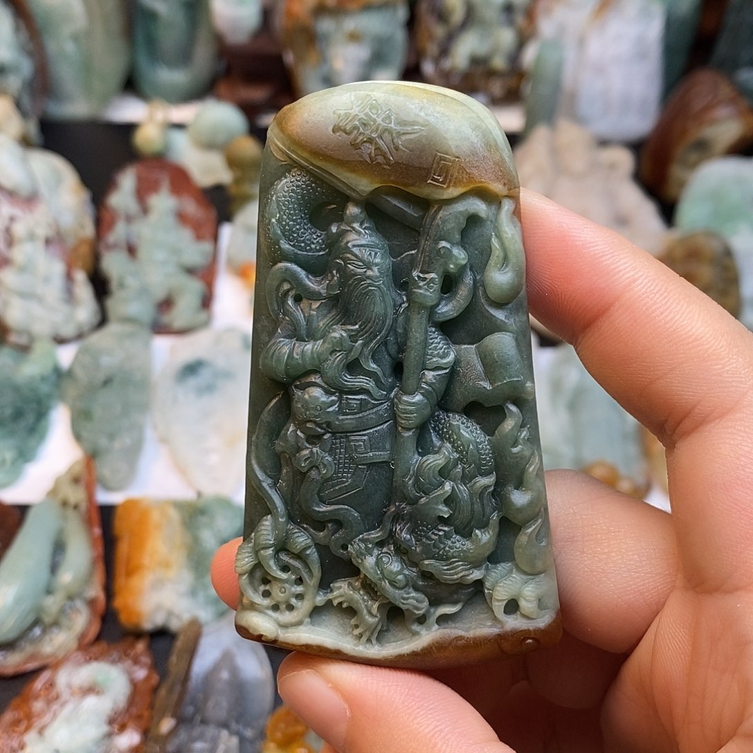 定制翡翠未镶嵌特色3