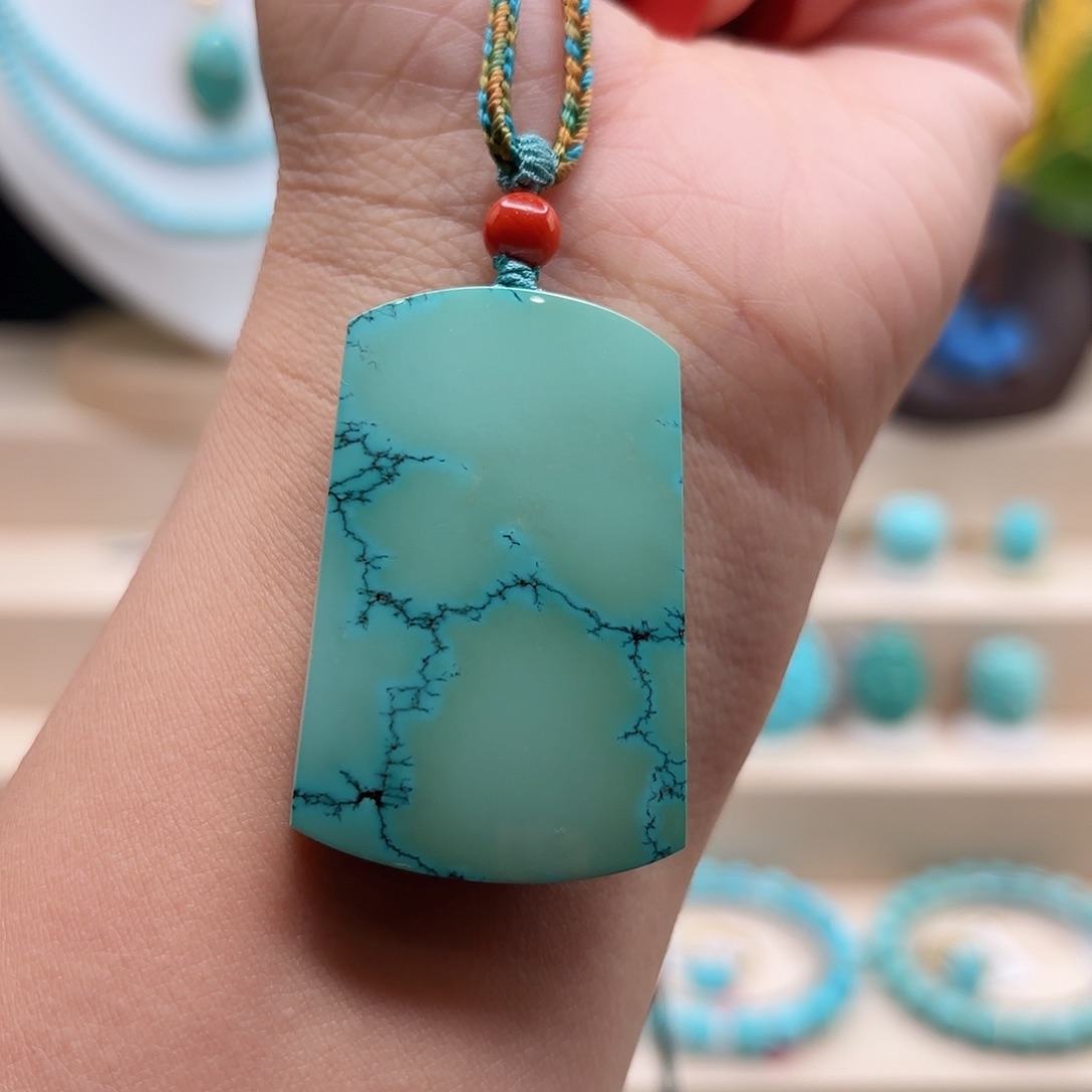 绿松石配饰未镶嵌