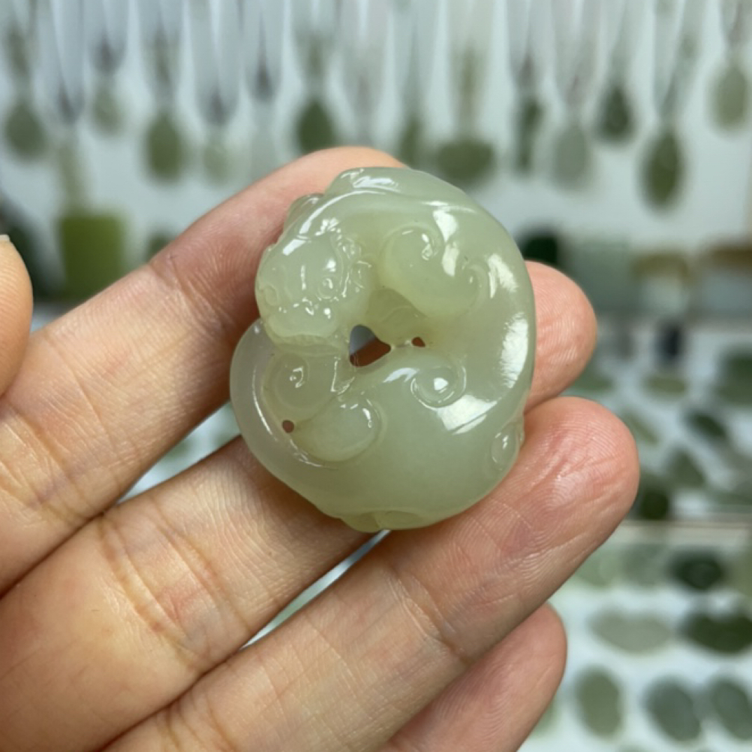 纯天然和田玉青海料貔貅扣男士吊坠