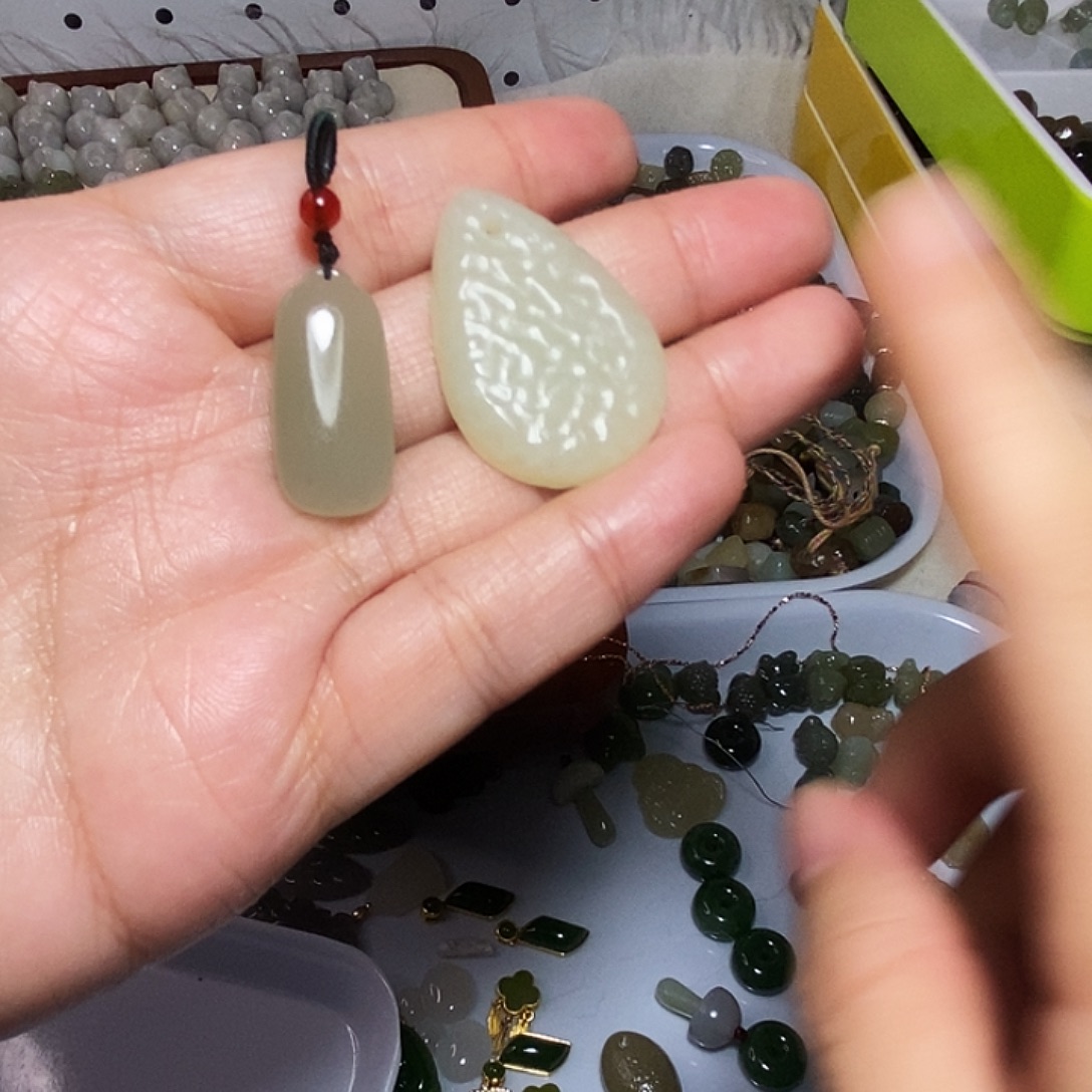 教***师和田玉未镶嵌手链微瑕