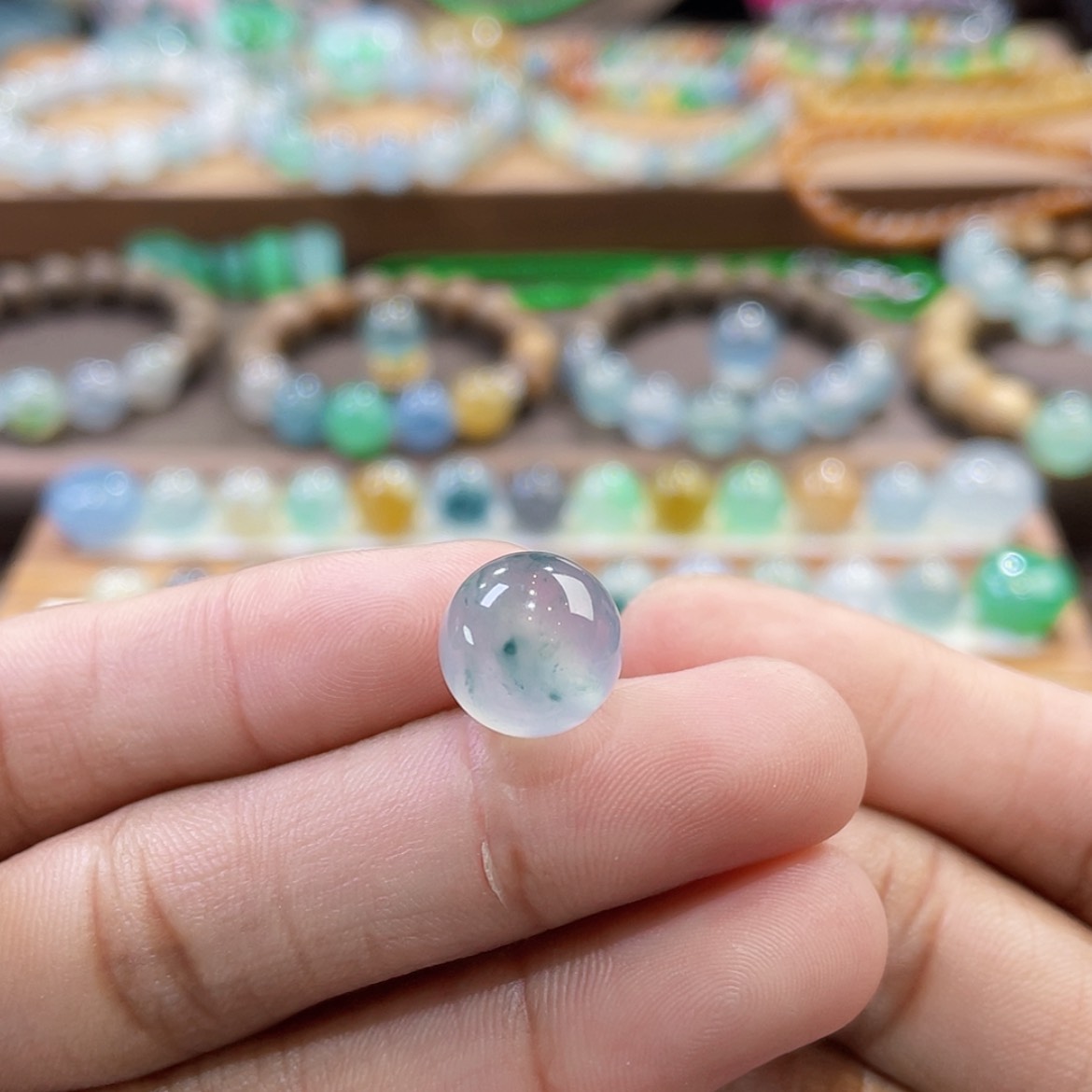 【闪购商品】翡翠颈饰未镶嵌冰蓝