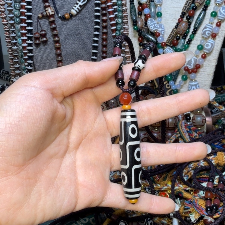 余***心玛瑙/玉髓未镶嵌颈饰