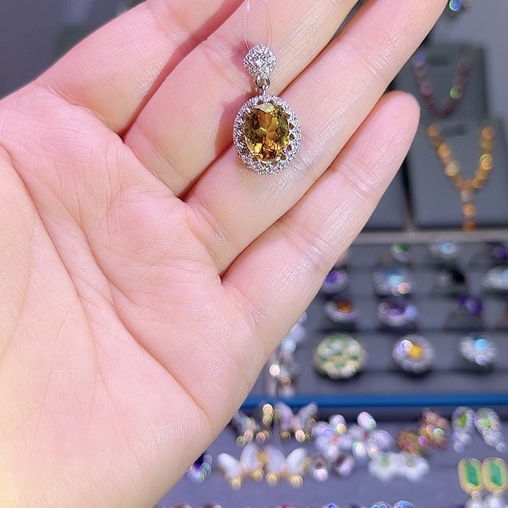 银S925镶嵌吊坠(赠链)黄晶