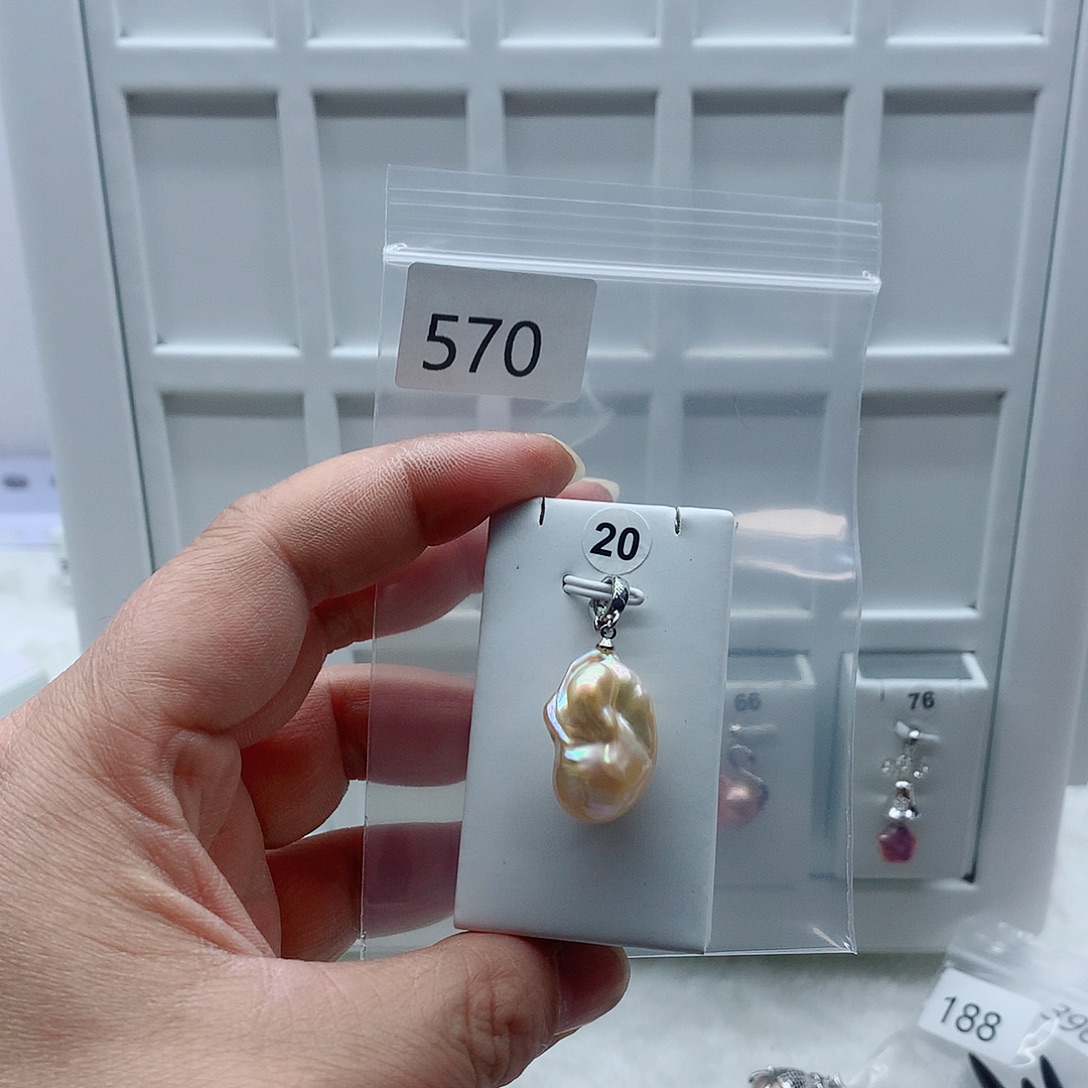 淡水珍珠吊坠(不含链)合金