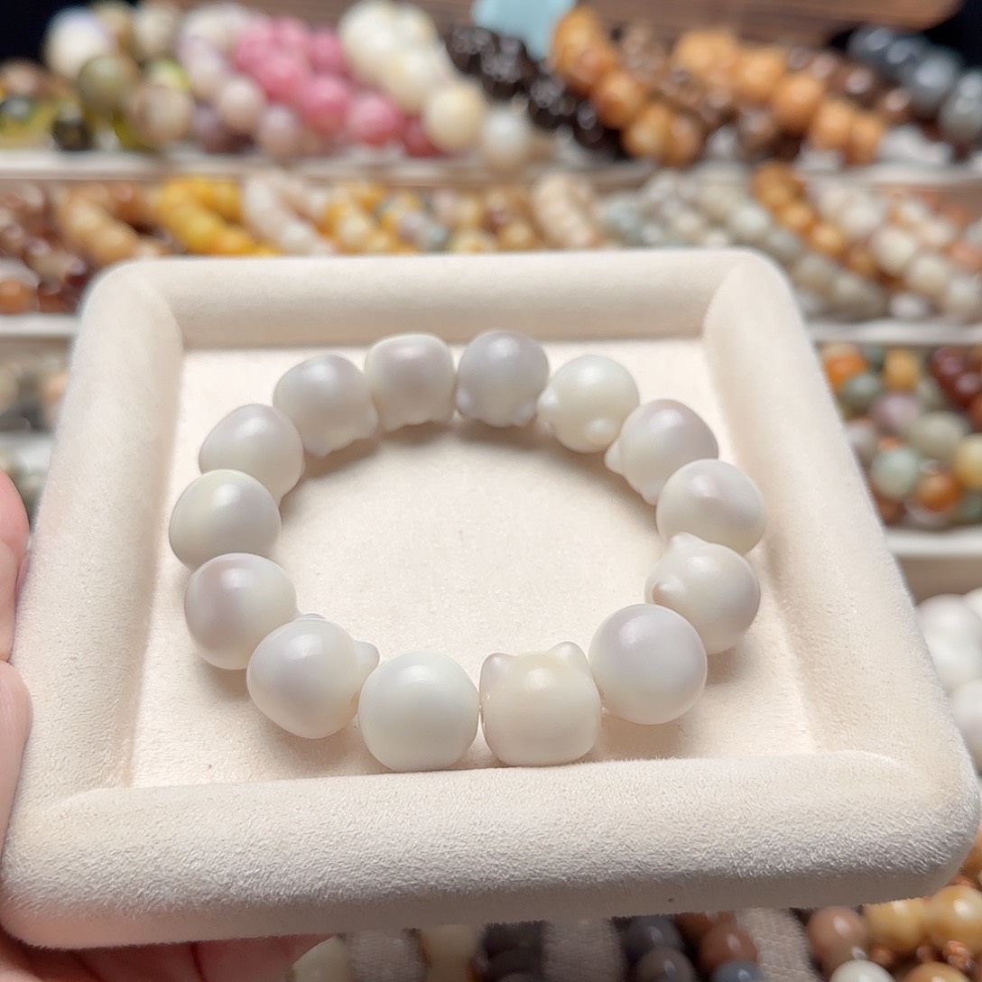 吊坠菩提根/象牙果瑕疵D558