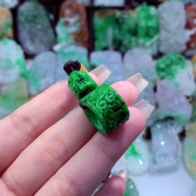 【闪购商品】翡翠项链未镶嵌酒*挂件