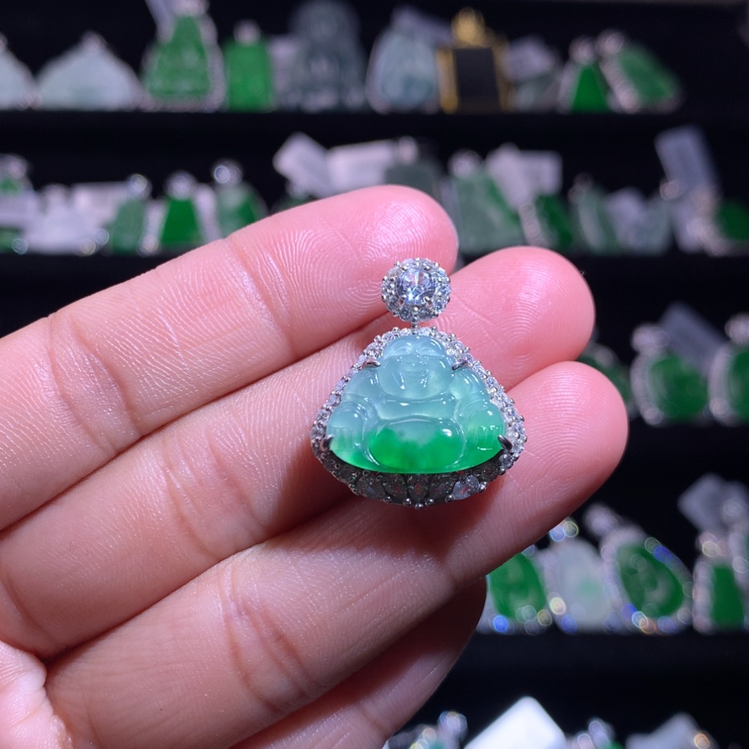 【闪购商品】颈饰银S925镶嵌翡翠