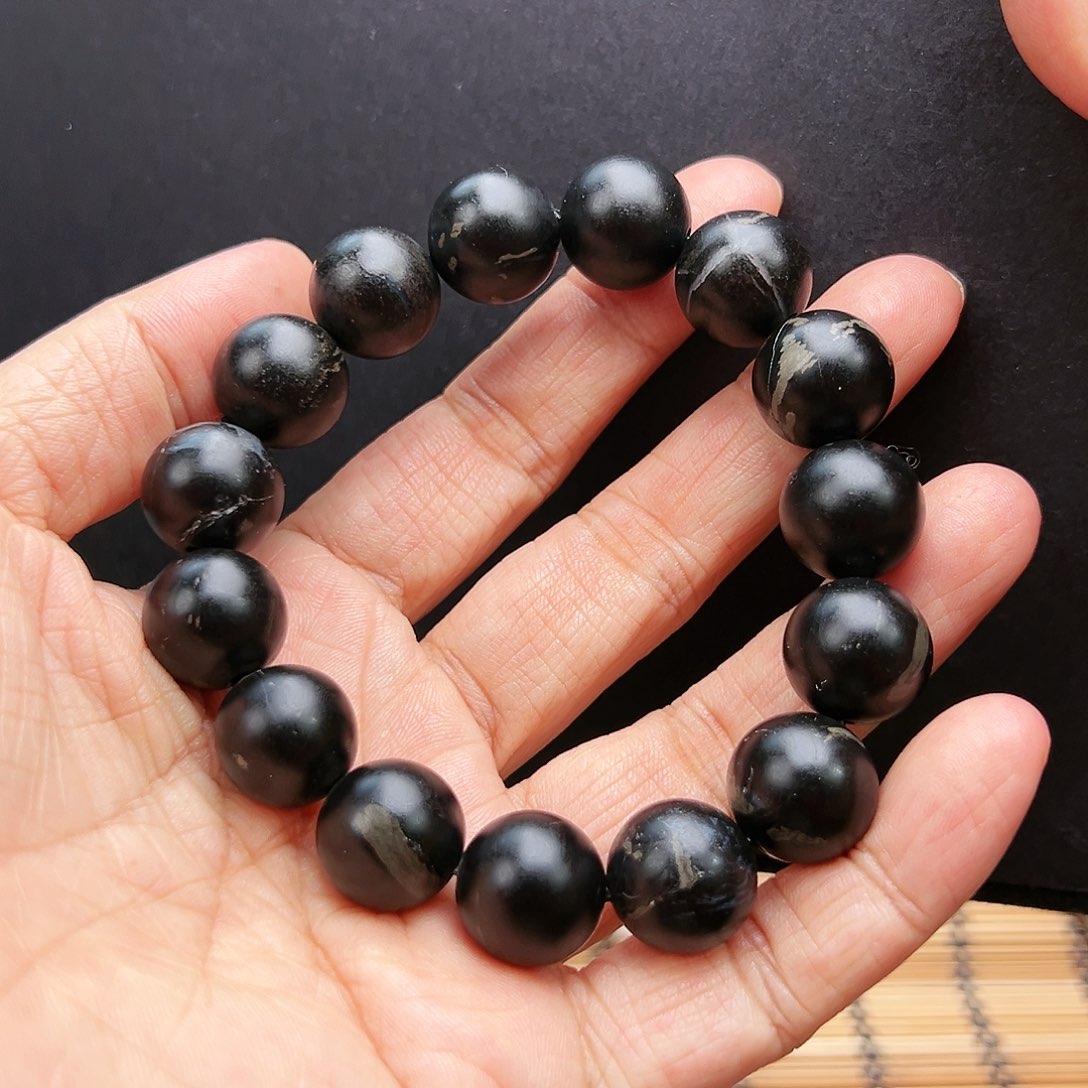 未镶嵌珠宝半成品硅化玉