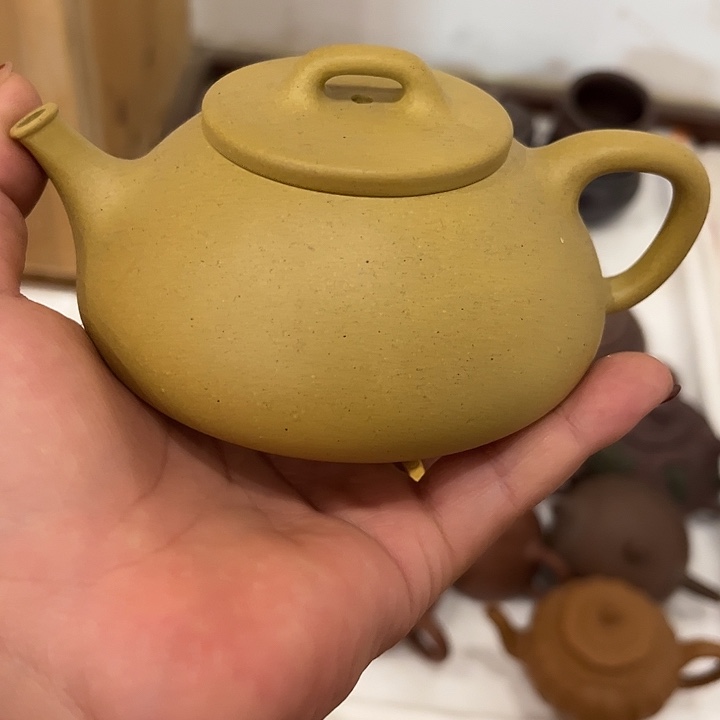 紫砂茶壶瑕疵……………………