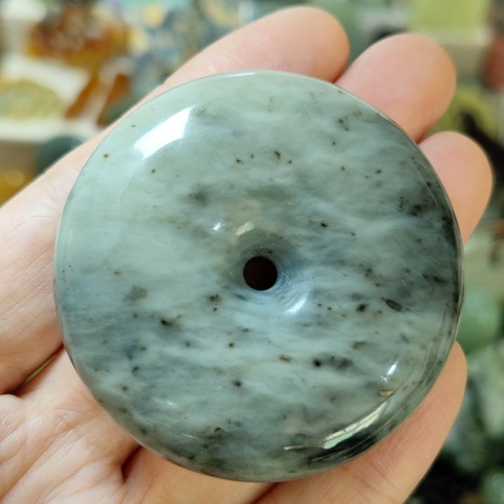 岫玉未镶嵌平安扣