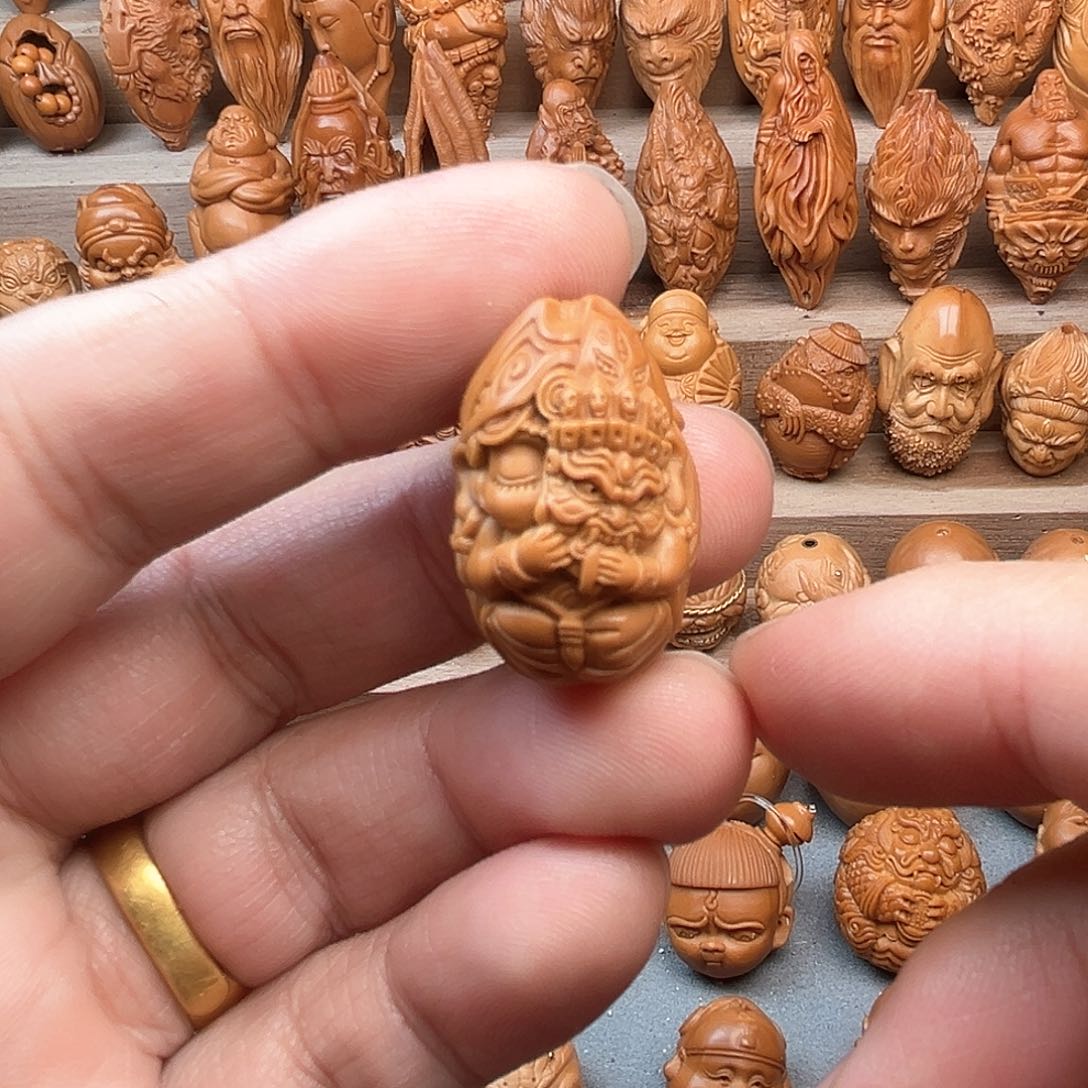 橄榄核吊坠18拉姆福利