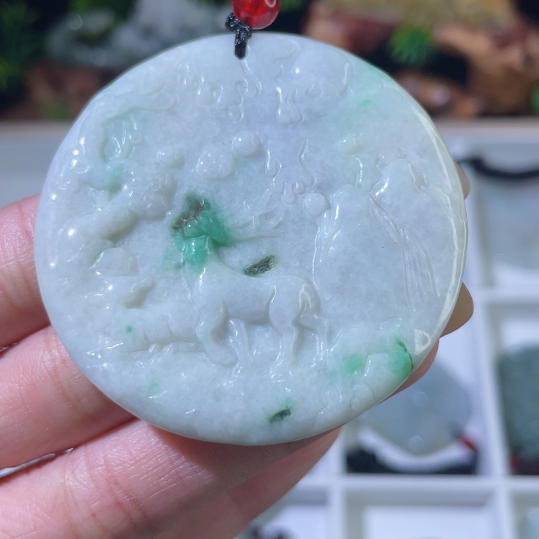 翡翠颈饰未镶嵌翡翠