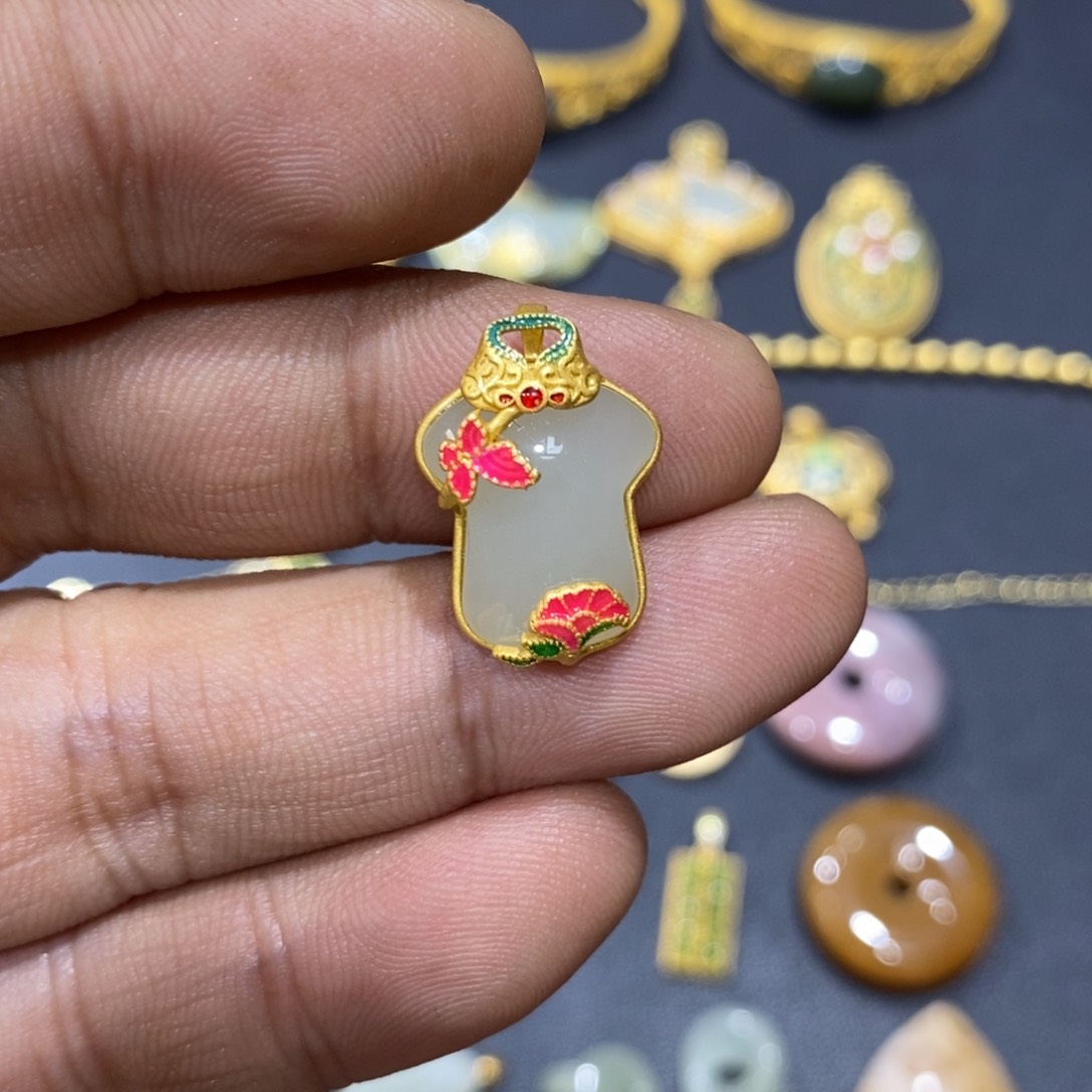 和田玉颈饰银S925镀金镶嵌