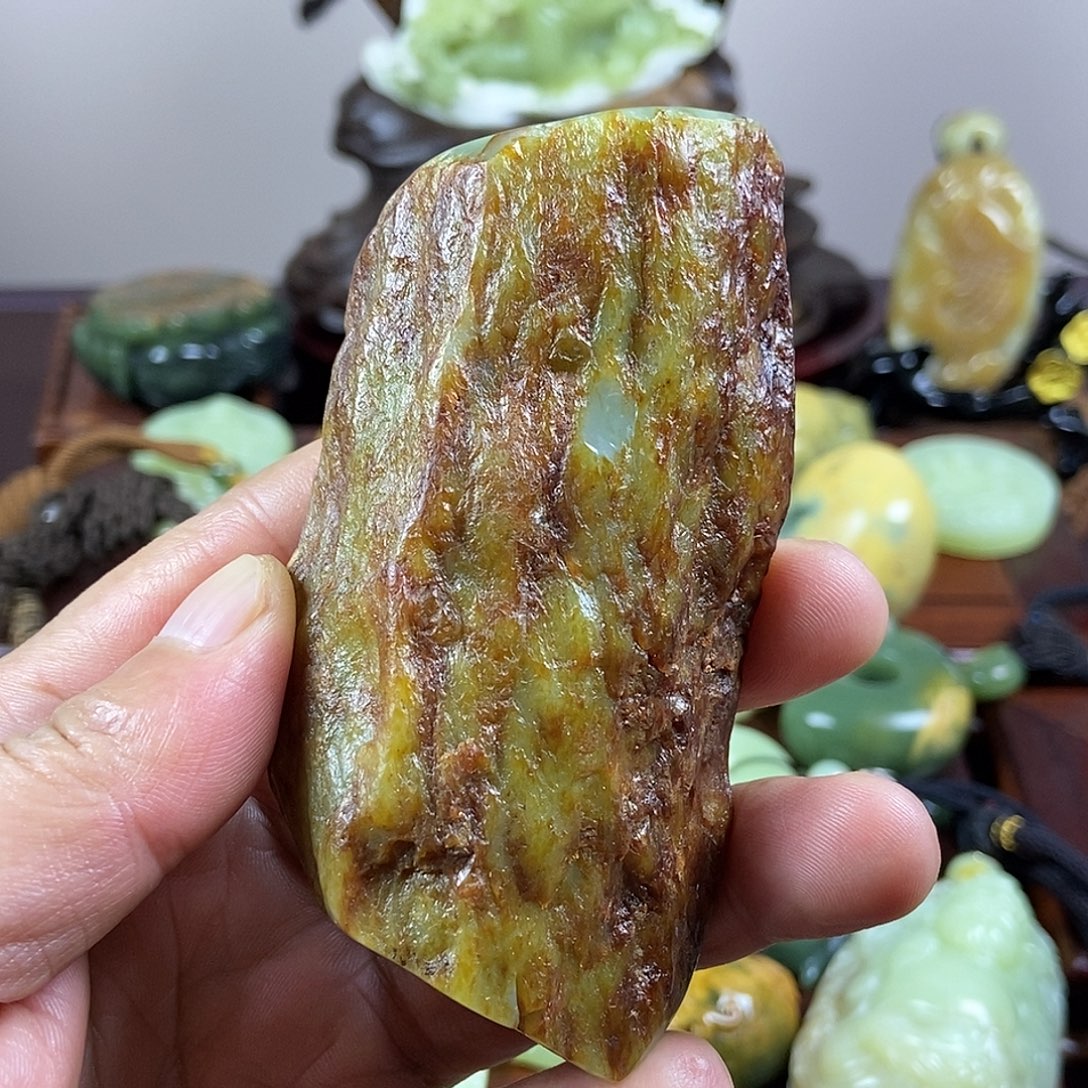 未镶嵌岫岩河磨玉（透闪石质玉）珠宝奇石