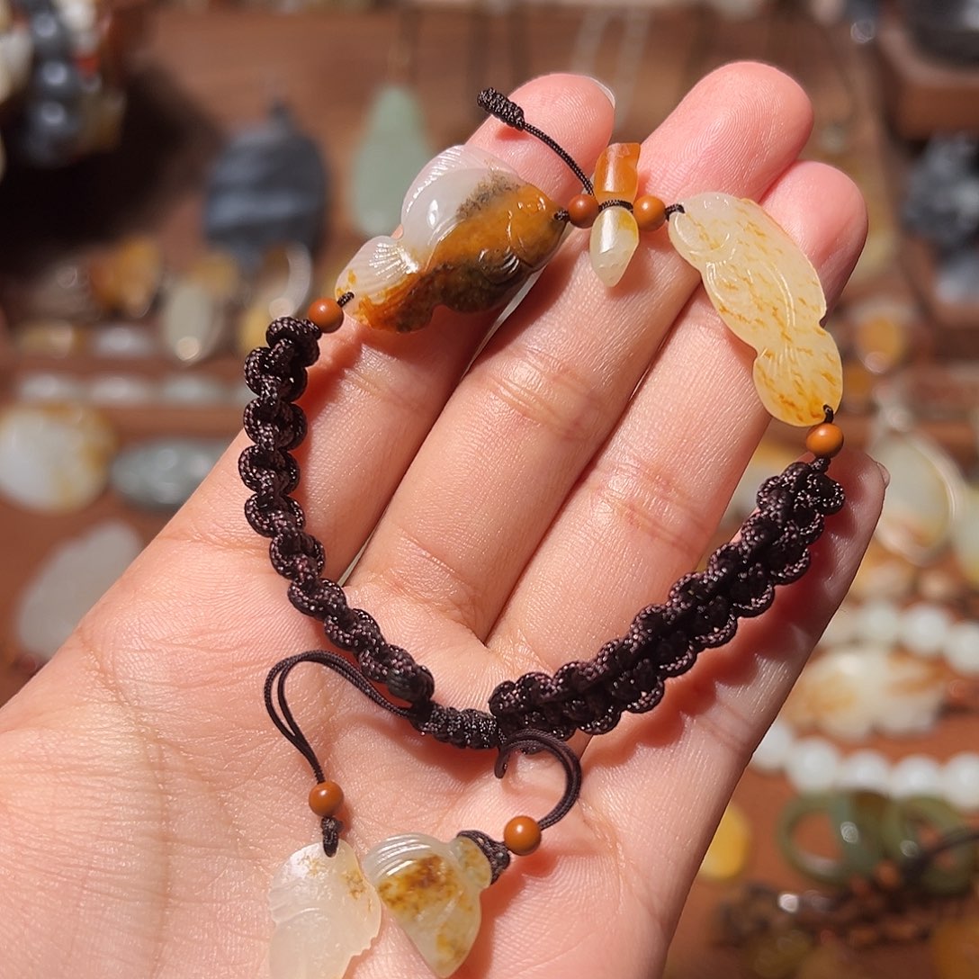 和田玉颈饰未镶嵌养****╲