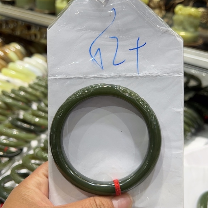 ****阳和田玉未镶嵌手镯