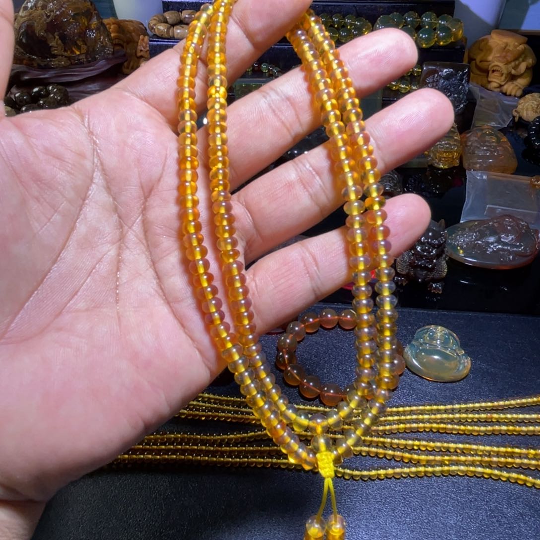 未镶嵌琥珀裸石缅甸琥珀