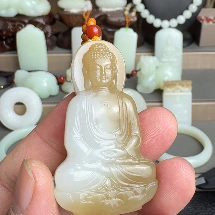 陶***丢和田玉未镶嵌颈饰