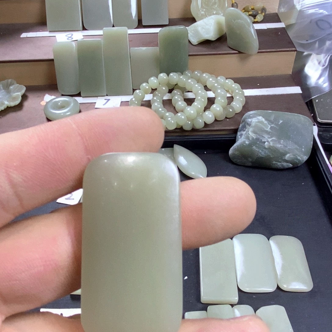 颈饰未镶嵌和田玉长****计026