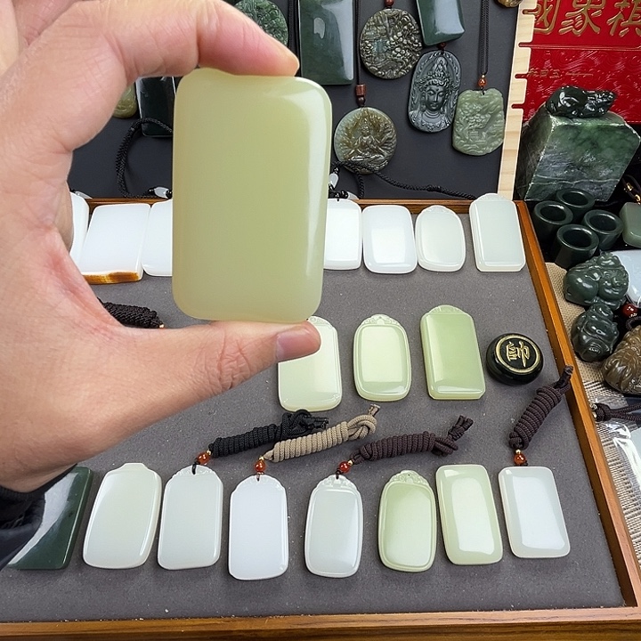 朝***辉玉黄四六面包牌无事牌