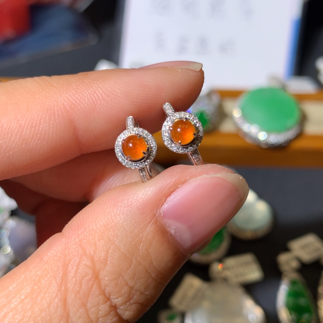 【闪购商品】翡翠吊坠(不含链)18K金镶嵌翡翠耳扣