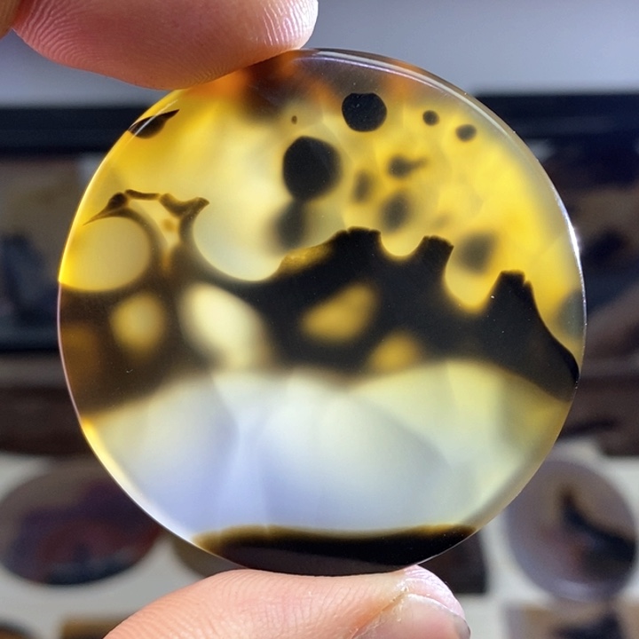 玛瑙/玉髓颈饰未镶嵌