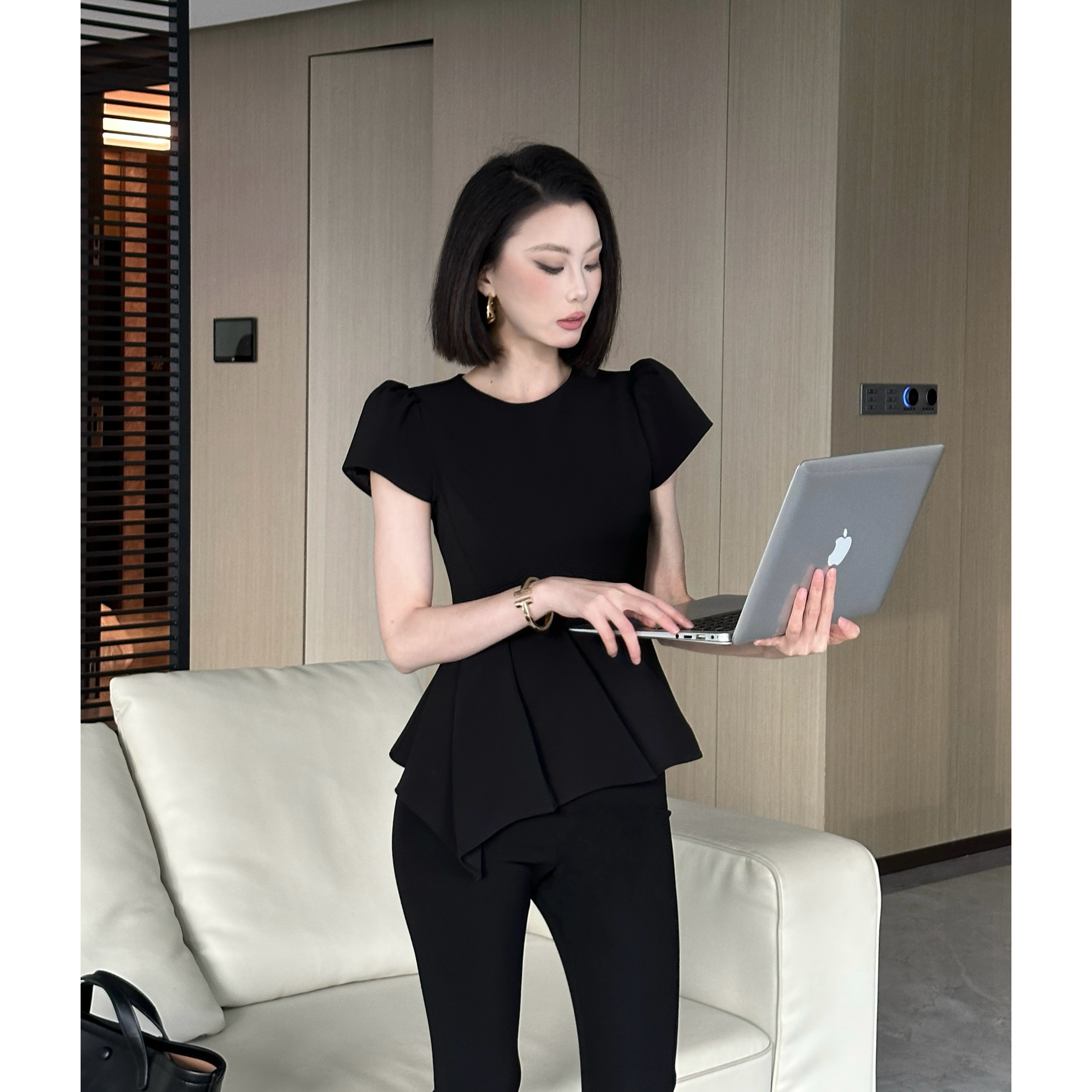 【琦哥专属】小众设计感不规则修身显瘦气质轻职场夏季上衣45209