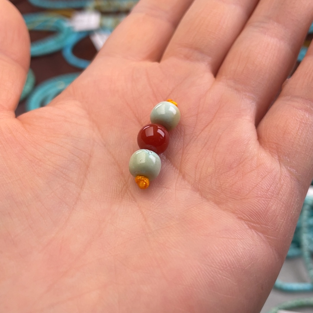 南红玛瑙未镶嵌珠宝奇石