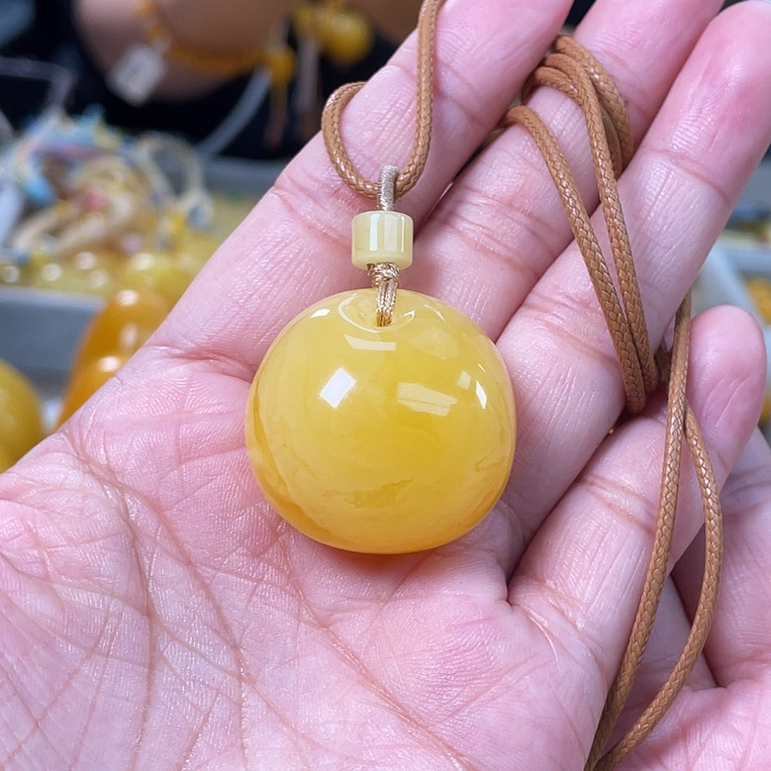 琥珀未镶嵌裸石h10