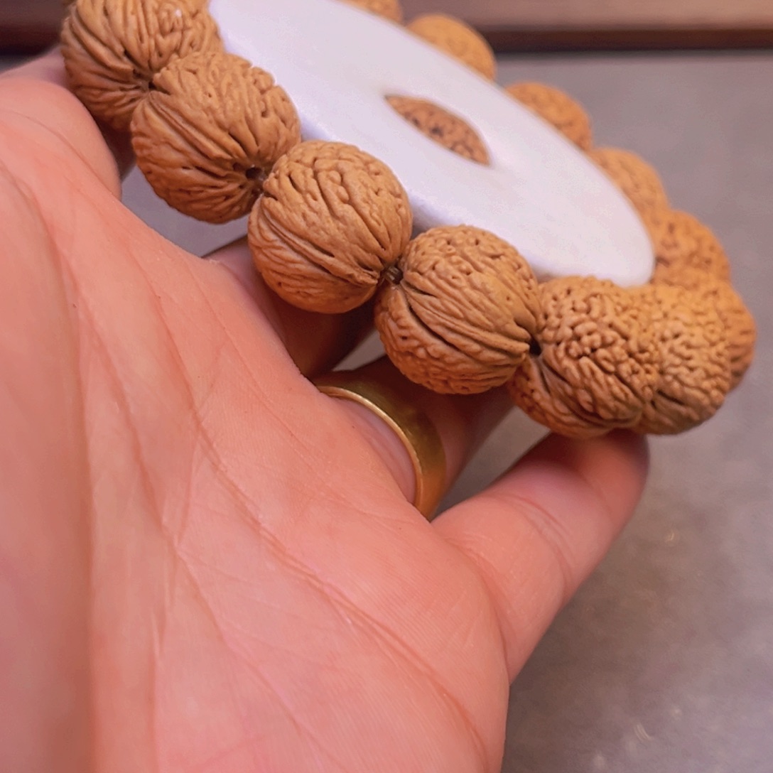 桃核吊坠桃核龙鳞凤尾