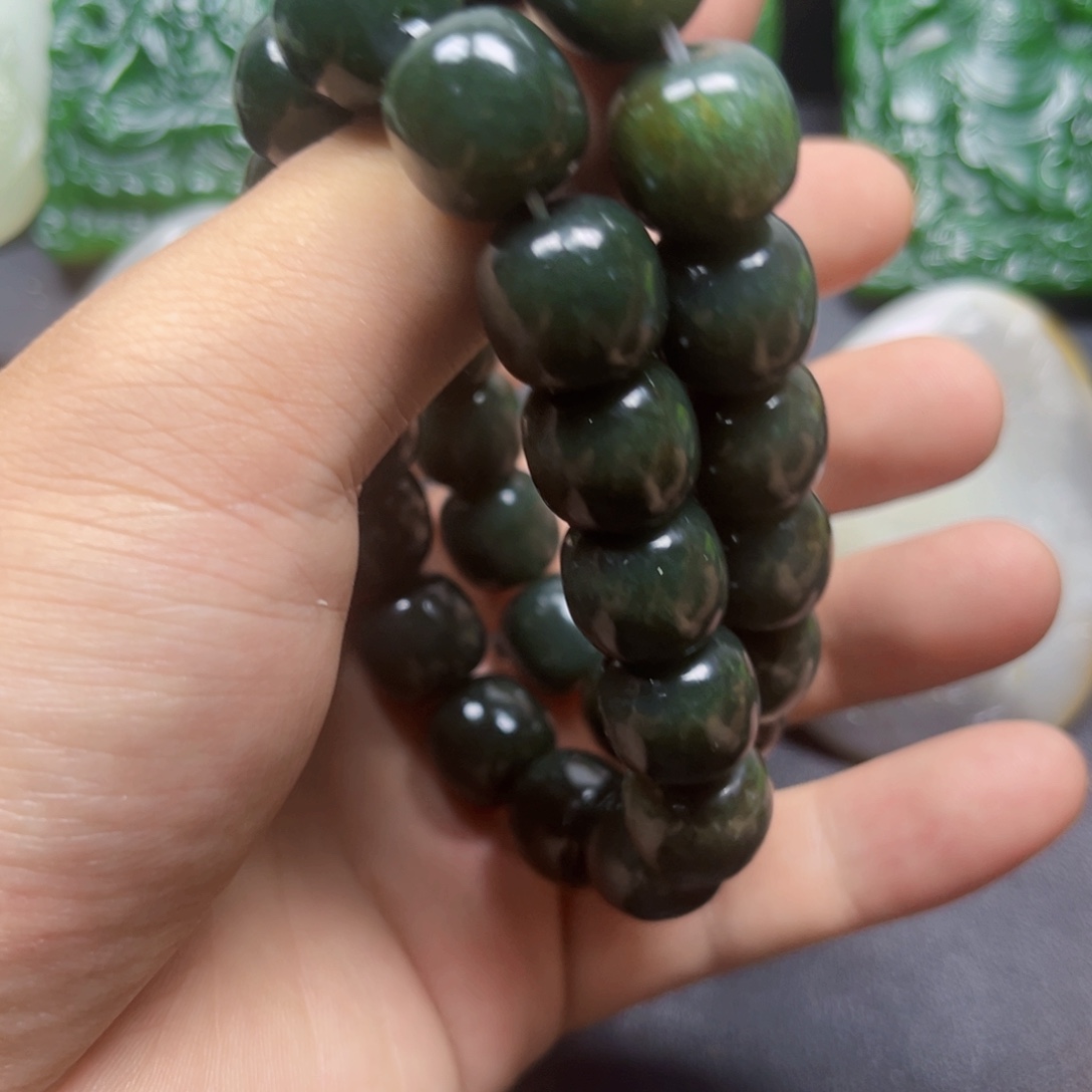 颈饰未镶嵌和田玉和田玉