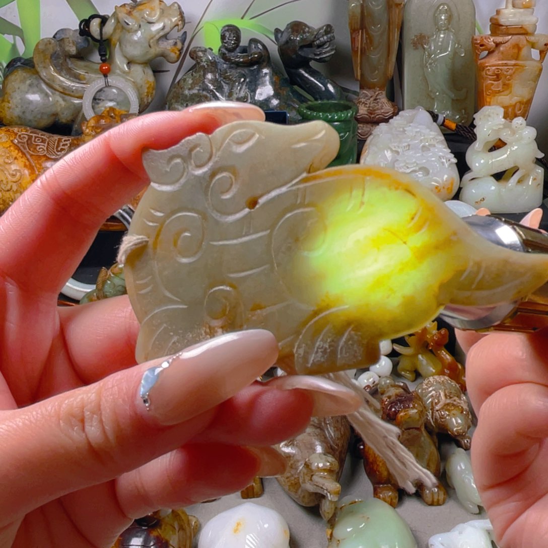 和田玉挂件未镶嵌2