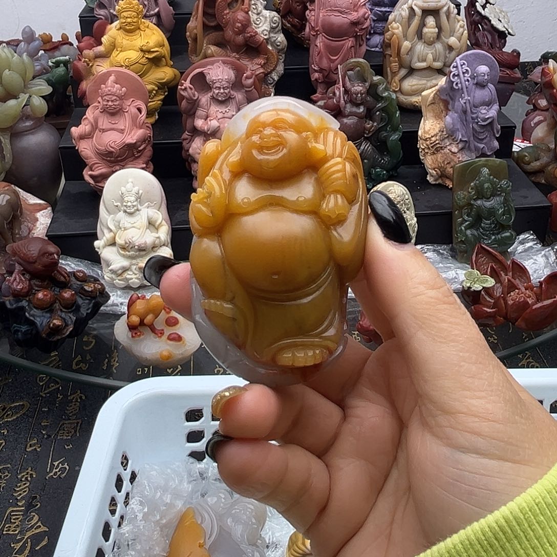 石英质玉未镶嵌颈饰