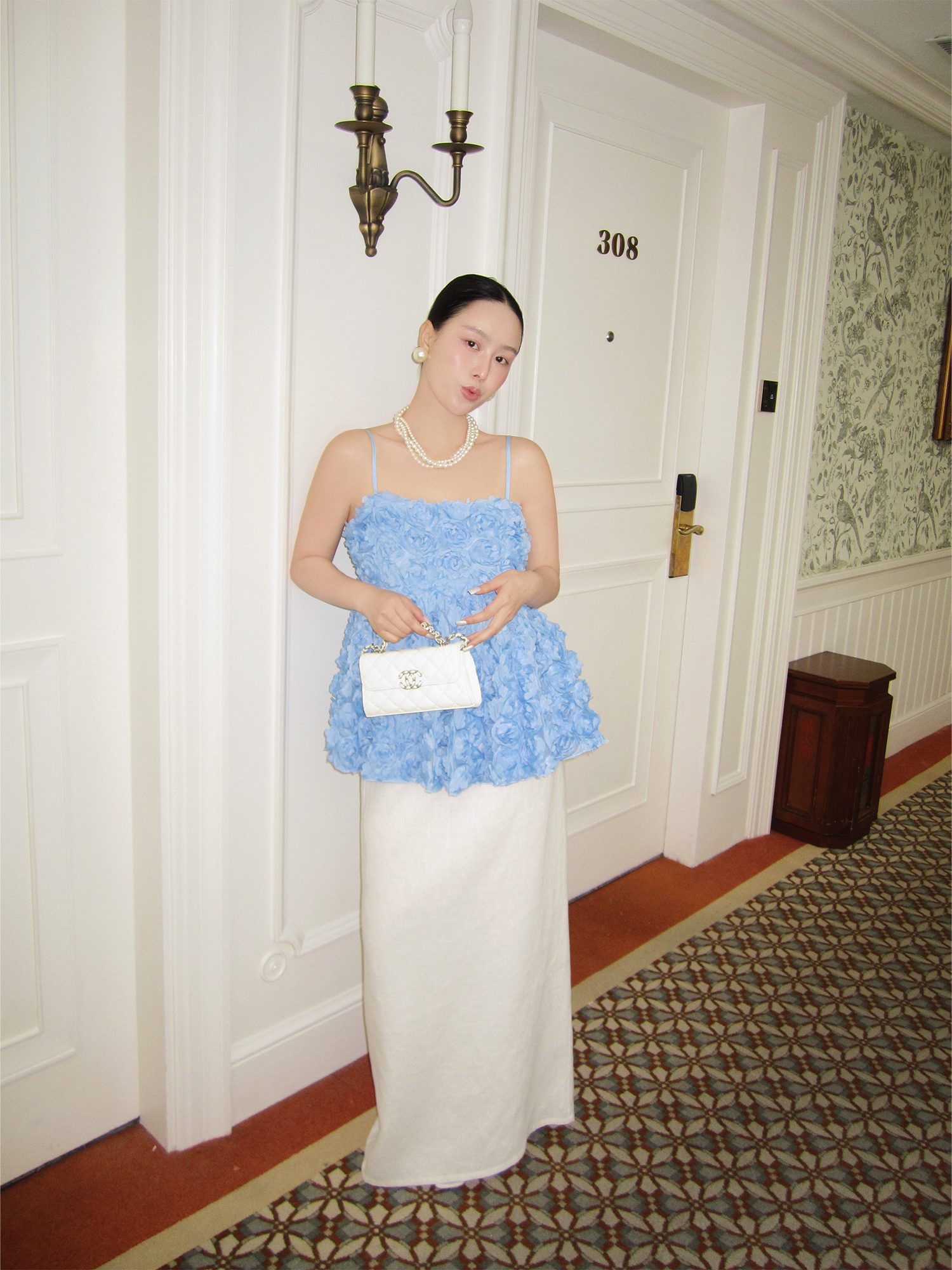 【放价了】小众定制工艺花朵吊带上衣  250187