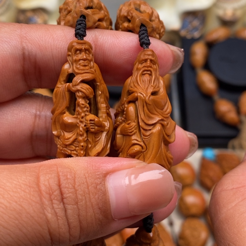 【闪购商品】橄榄核吊坠橄榄手工雕刻工艺