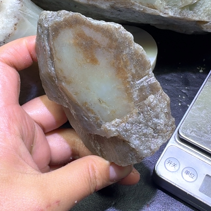 和田玉未镶嵌珠宝半成品