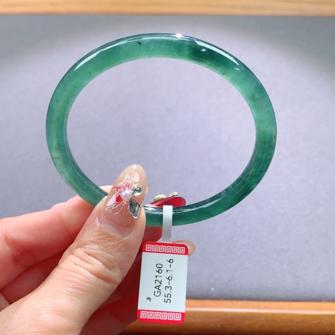 翡翠手镯未镶嵌天然翡翠手镯叮当镯