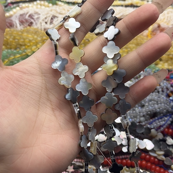 玛瑙/玉髓珠宝半成品未镶嵌一条黑蝶贝四叶草