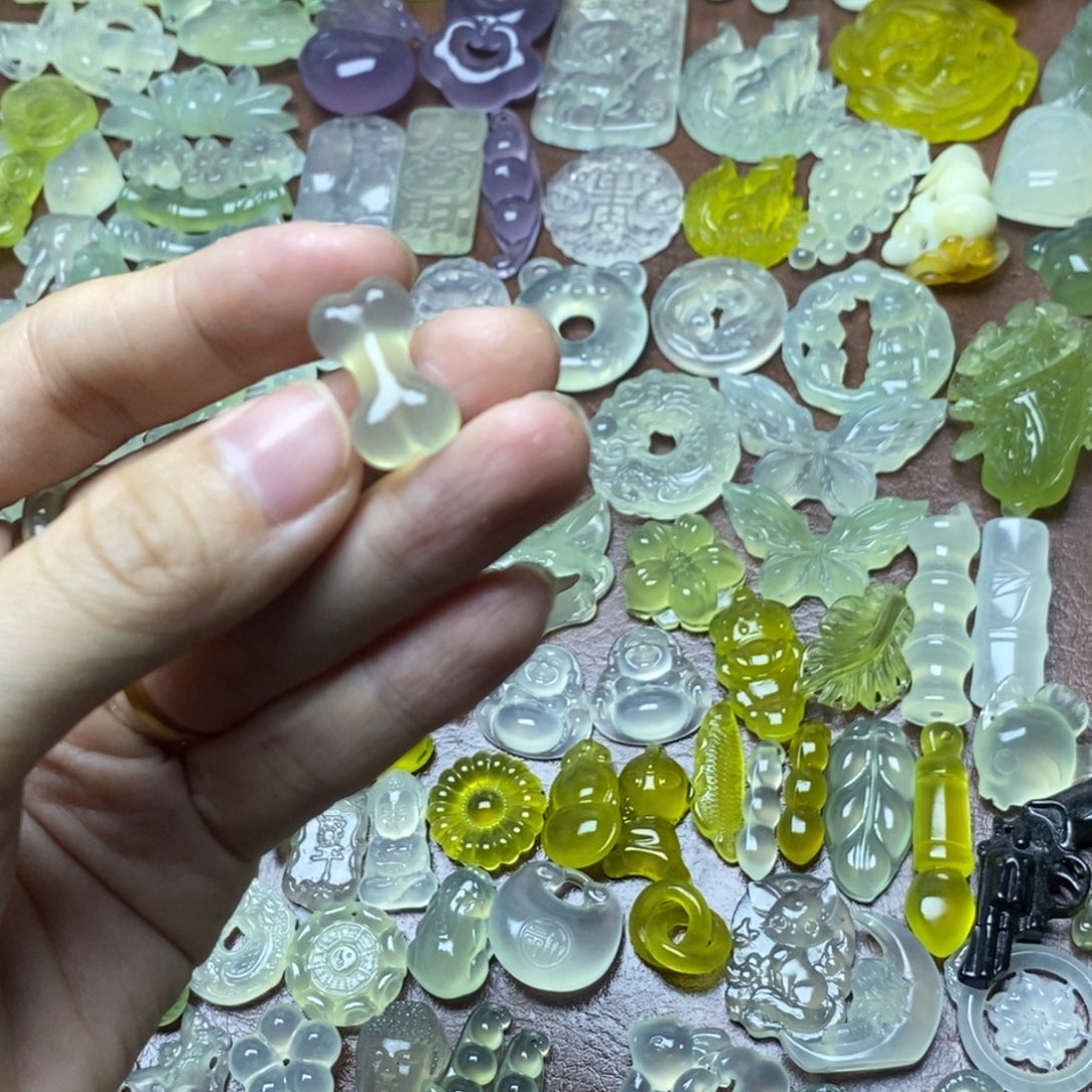 蛇纹石玉合金项链