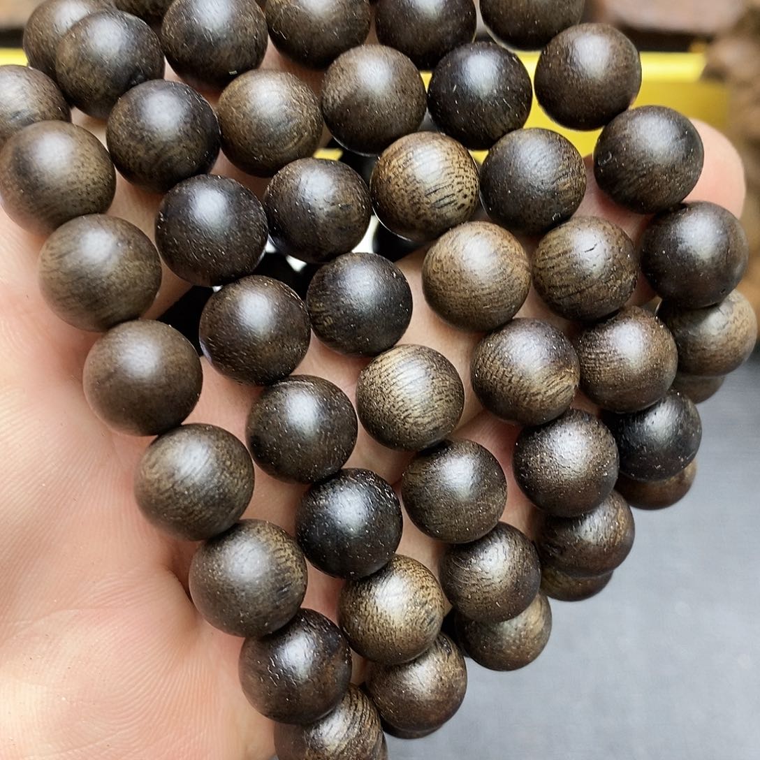 沉香碎屑沉香57昆仑梅格